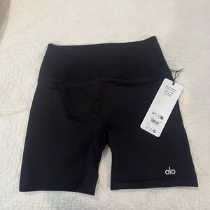 Alo Seamless Ribbed Favorite Short